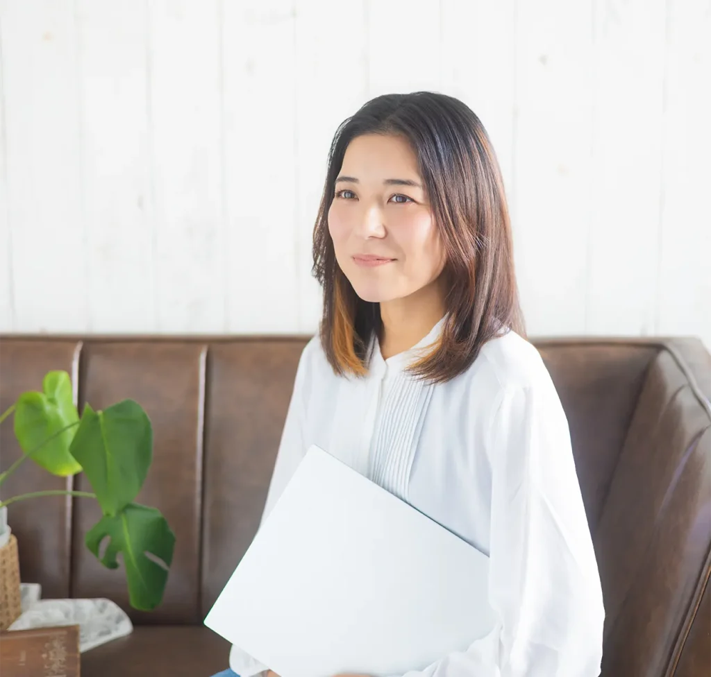 ウェブデザイナーのダン睦です